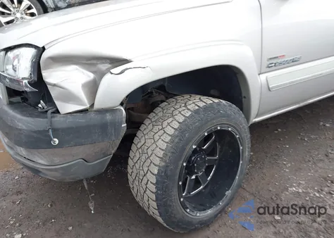 2004 Chevrolet Silverado 2500Hd Ls z USA, uszkodzony, nr VIN 1GCHK29214E289086